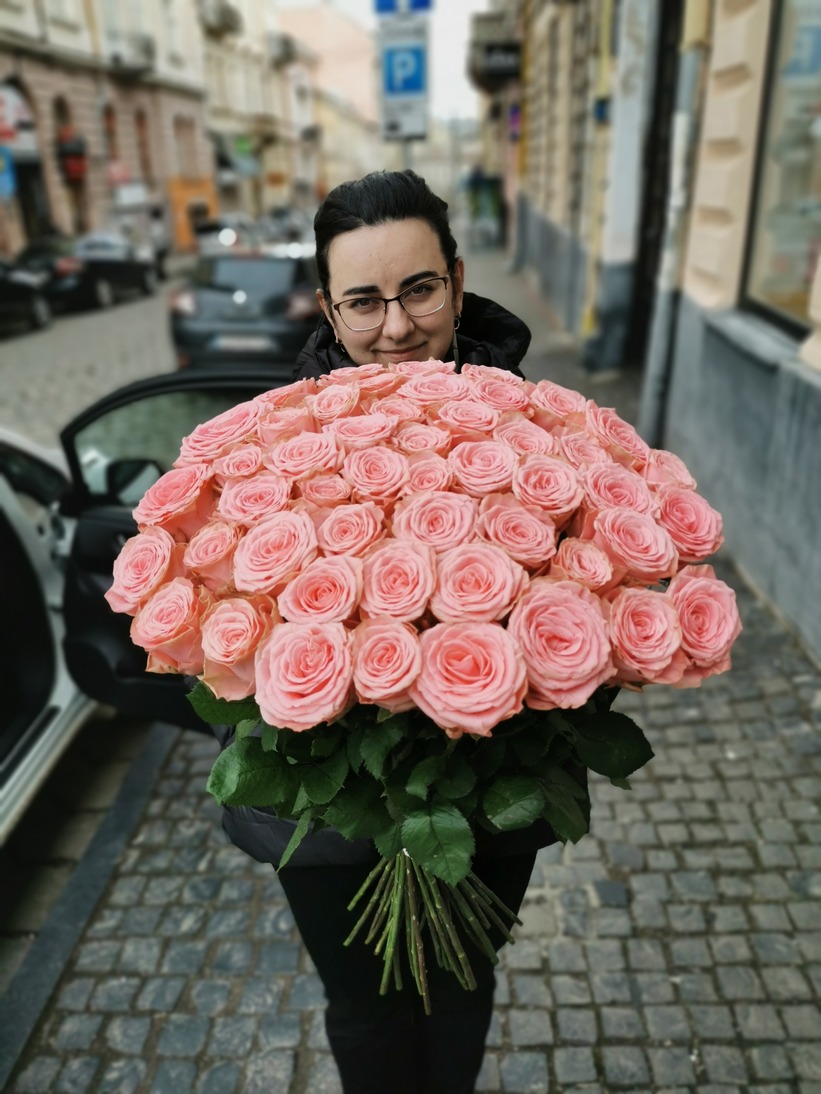 51 троянда Софі Лорен
