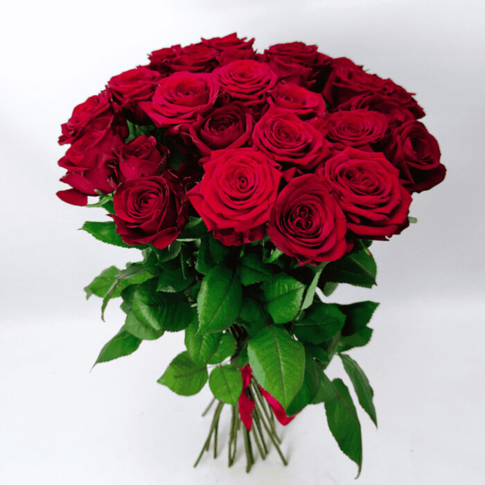 25 червоних троянд 80 см "Ред_Наомі"