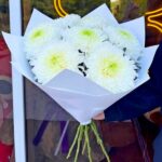 Букет одноголових хризантем