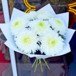 Букет одноголових хризантем